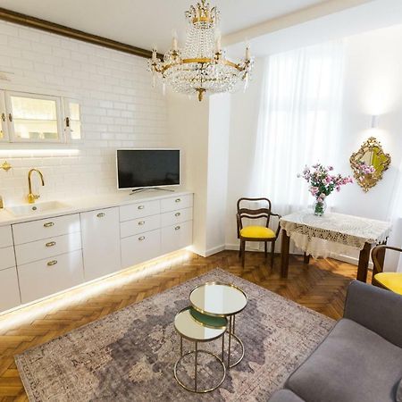 Luxury Apartment Pod Zyrandolem Krakau Exterior foto
