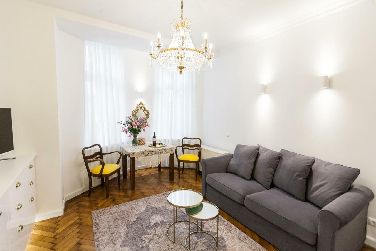 Luxury Apartment Pod Zyrandolem Krakau Exterior foto